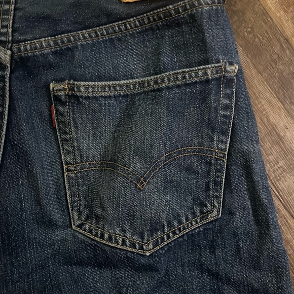 Levi's Classic 501 button-fly Blue Denim cut-off Jean Shorts Size 34 runs small - Picture 5 of 7